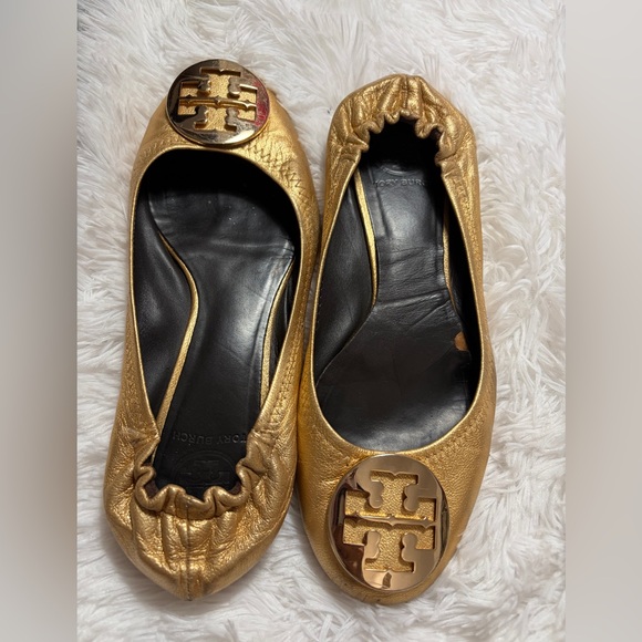Tory Burch Metallic Gold Logo Round-Toe Ballet Flats - Picture 11 of 14